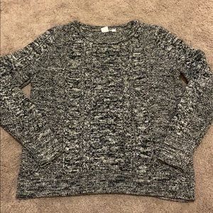 GAP • BLACK/WHITE • CREW NECK • SWEATER